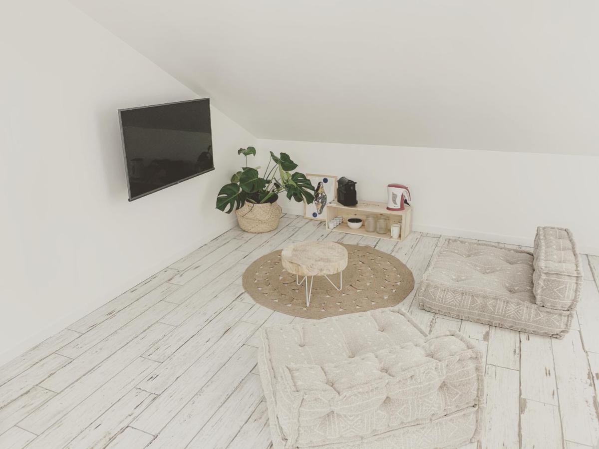 Les Rotins - Logements Climatises - Cathedrale A 2 Pas Reims Exterior foto